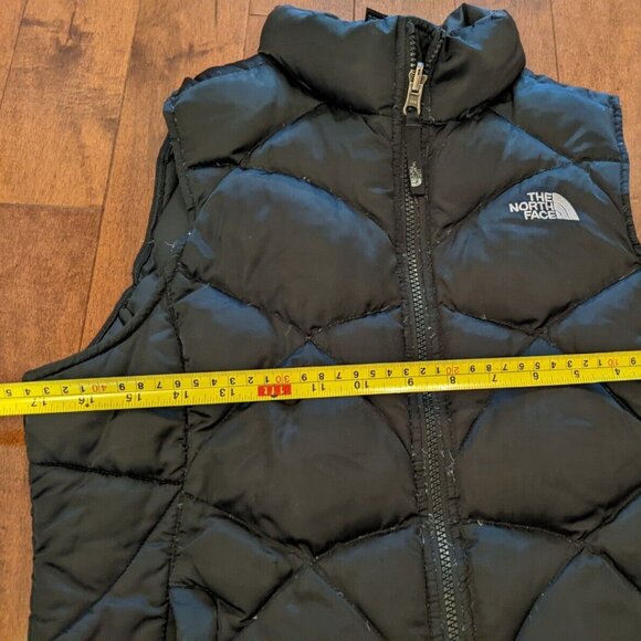 The North Face women's black 550 down filled vest - Picture 12 of 13